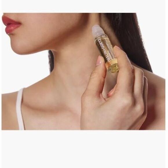 New MALIN+GOETZ Strawberry Perfume Oil - Picture 3 of 5